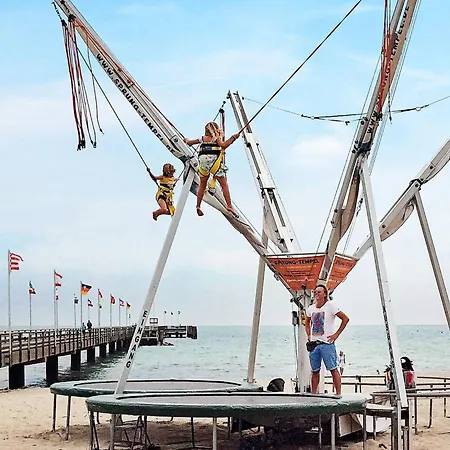 4 Person In Großenbrode